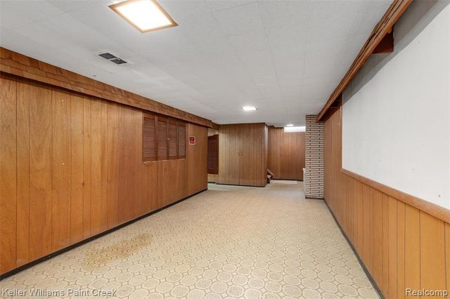26642 Roan Avenue, Warren, MI 48089