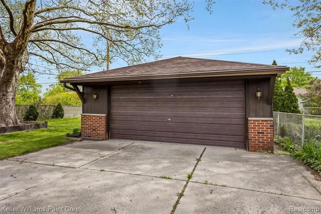 26642 Roan Avenue, Warren, MI 48089