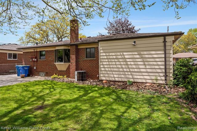 26642 Roan Avenue, Warren, MI 48089