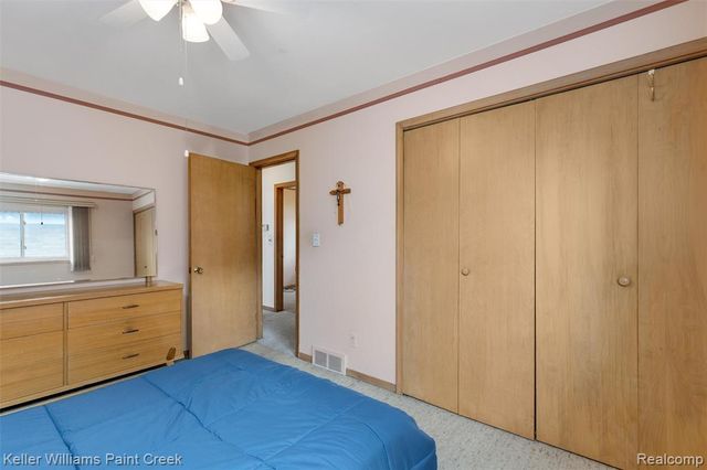 26642 Roan Avenue, Warren, MI 48089
