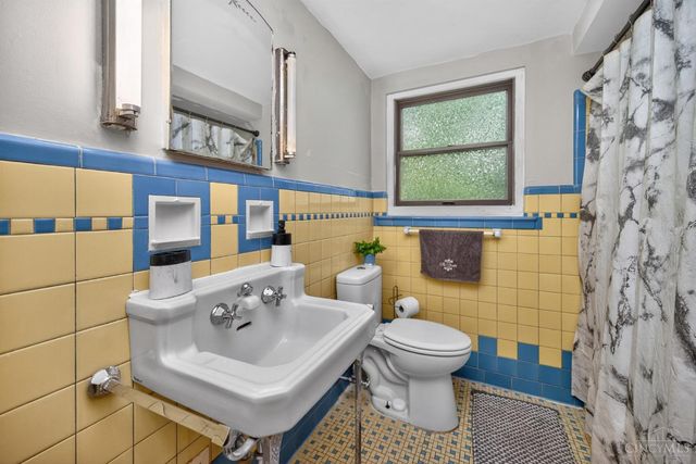 3270 Renfro Avenue, Cincinnati, OH 45211