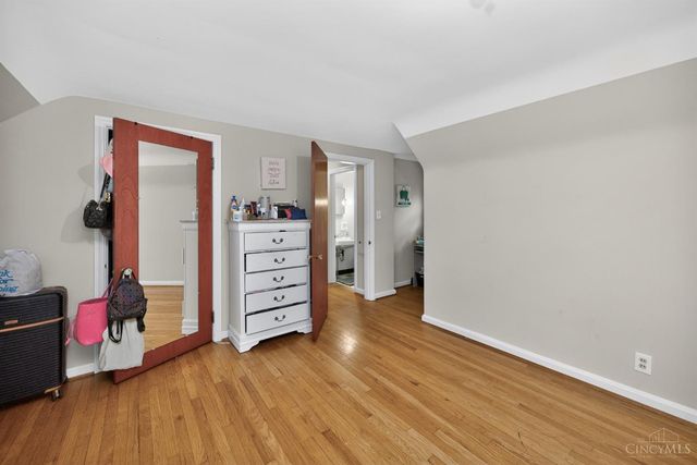 3270 Renfro Avenue, Cincinnati, OH 45211