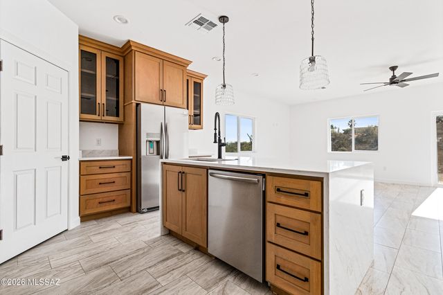 10910 E Escalante Road, Tucson, AZ 85730
