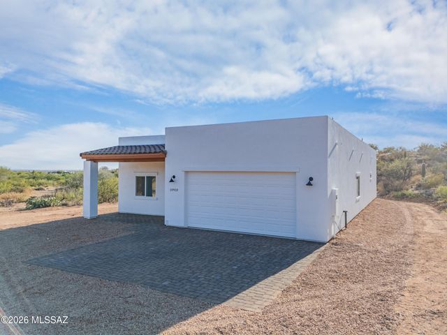 10910 E Escalante Road, Tucson, AZ 85730