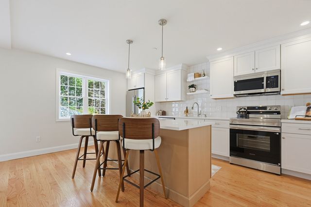 21 Dwinell Road B, Taunton, MA 02780