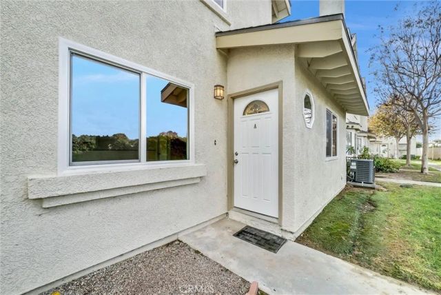 1413 S White Avenue A, Pomona, CA 91766
