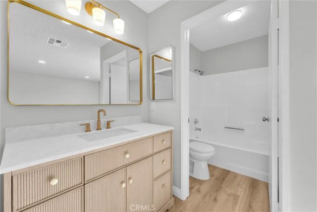 1413 S White Avenue A, Pomona, CA 91766
