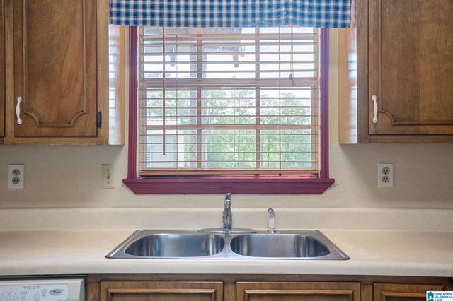 421 16TH STREET, Calera, AL 35040