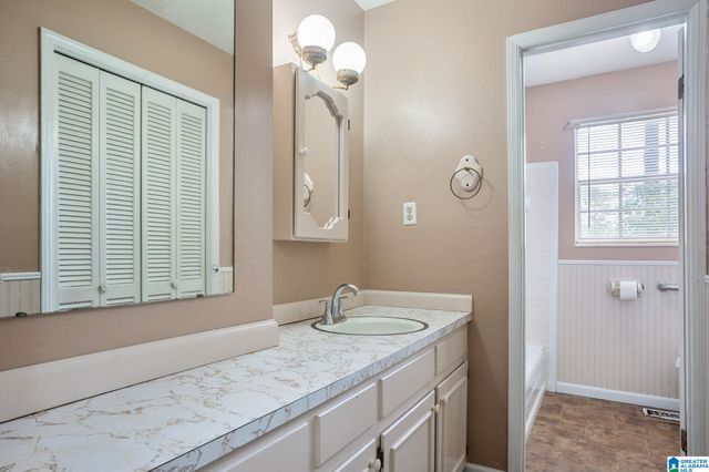 421 16TH STREET, Calera, AL 35040