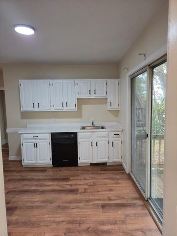 26 Fairview Street 1A, Dedham, MA 02026