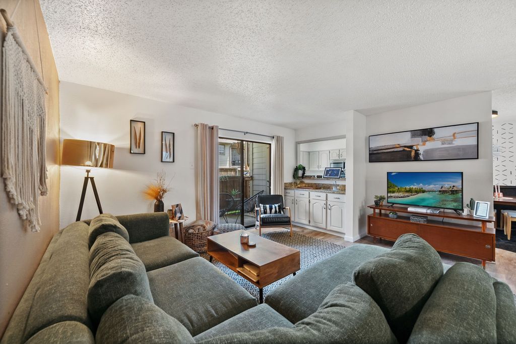 5335 Bent Tree Forest Drive 144, Dallas, TX 75248
