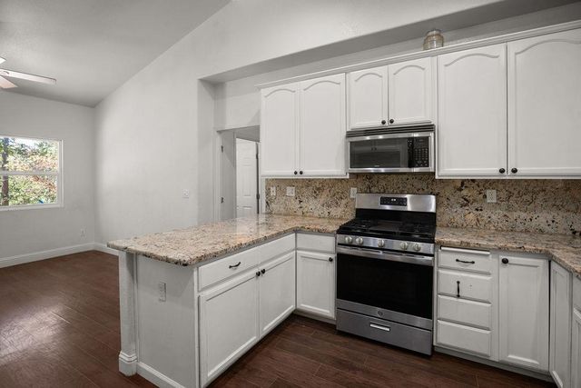 6221 Pine Needle Ln, Placerville, CA 95667