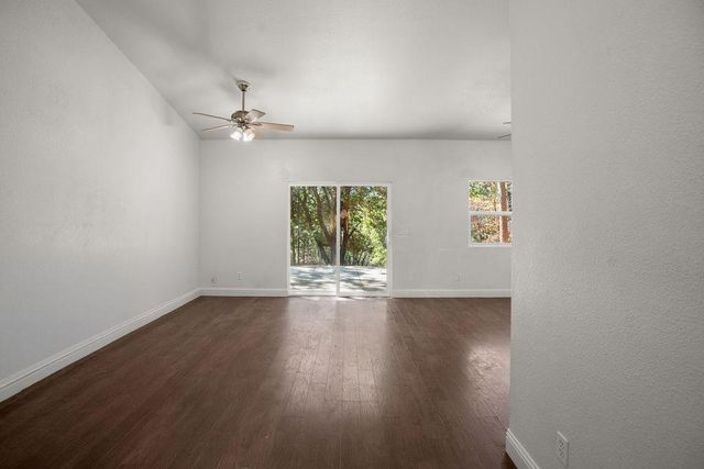 6221 Pine Needle Ln, Placerville, CA 95667
