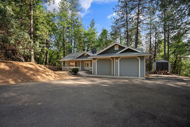 6221 Pine Needle Ln, Placerville, CA 95667