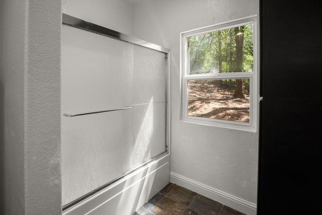 6221 Pine Needle Ln, Placerville, CA 95667