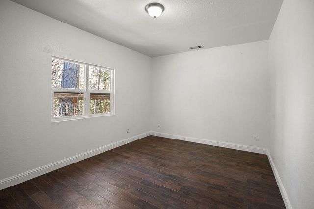 6221 Pine Needle Ln, Placerville, CA 95667