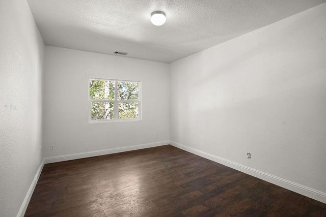 6221 Pine Needle Ln, Placerville, CA 95667