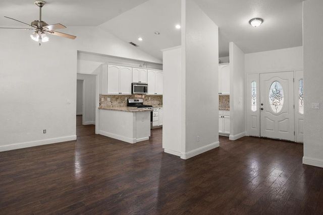 6221 Pine Needle Ln, Placerville, CA 95667
