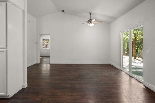 6221 Pine Needle Ln, Placerville, CA 95667