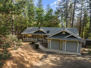 6221 Pine Needle Ln, Placerville, CA 95667