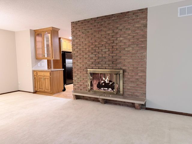443 Salem Place, Mahtomedi, MN 55115