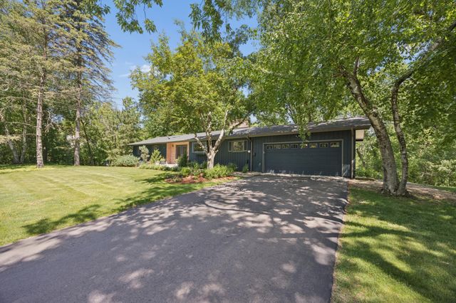 443 Salem Place, Mahtomedi, MN 55115