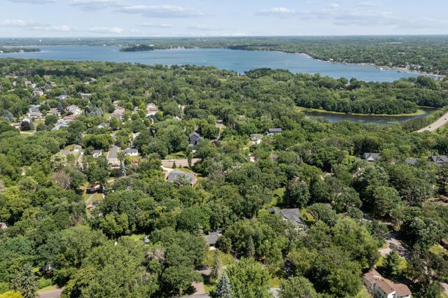 443 Salem Place, Mahtomedi, MN 55115