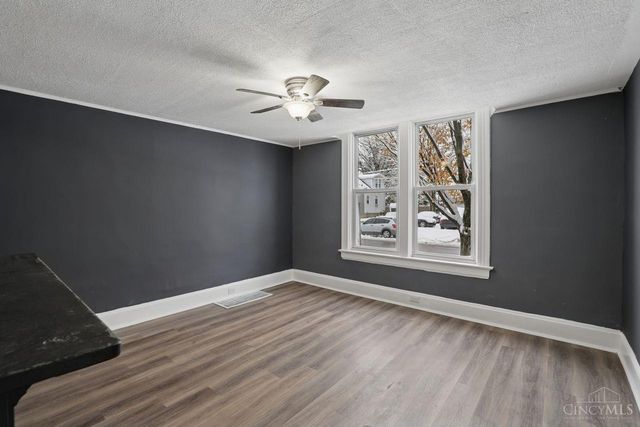 3 W Seventy Third Street, Cincinnati, OH 45216