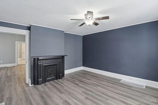 3 W Seventy Third Street, Cincinnati, OH 45216