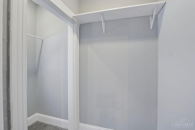 3 W Seventy Third Street, Cincinnati, OH 45216