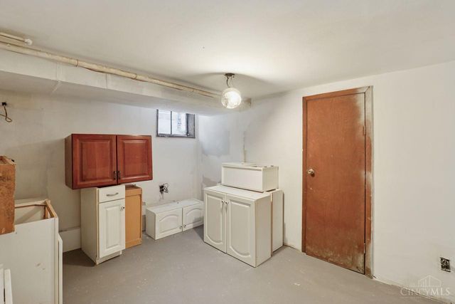 3 W Seventy Third Street, Cincinnati, OH 45216