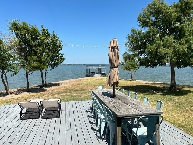 8731 Lakeshore Drive, Kemp, TX 75143