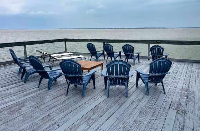 8731 Lakeshore Drive, Kemp, TX 75143