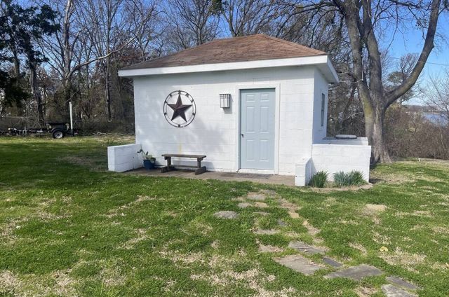 8731 Lakeshore Drive, Kemp, TX 75143