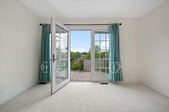 2536 Mcdaniel Avenue 402, Evanston, IL 60201