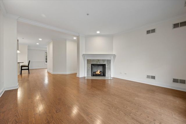 2536 Mcdaniel Avenue 402, Evanston, IL 60201