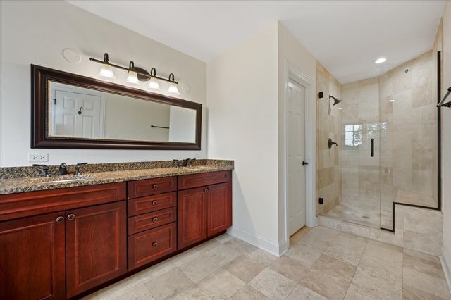 2536 Mcdaniel Avenue 402, Evanston, IL 60201