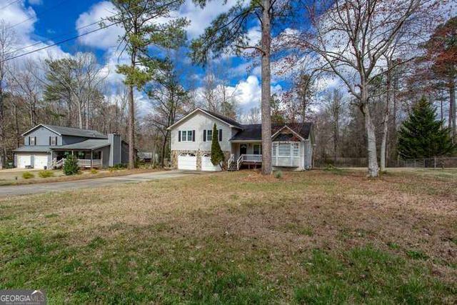 563 Presidential Drive, Dallas, GA 30157