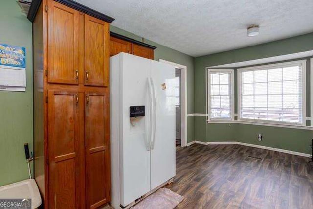 563 Presidential Drive, Dallas, GA 30157