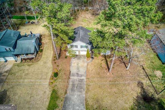 563 Presidential Drive, Dallas, GA 30157