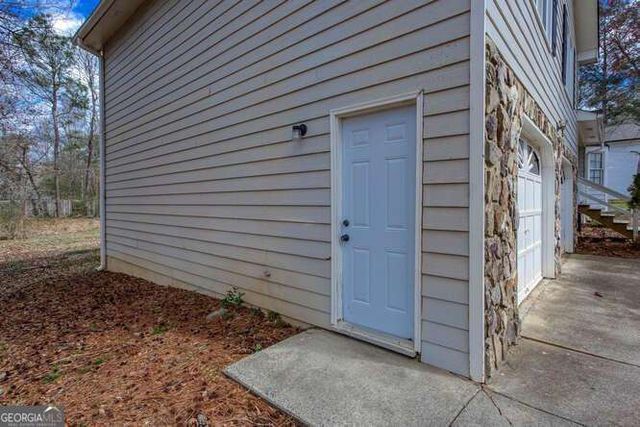 563 Presidential Drive, Dallas, GA 30157