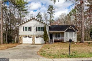 563 Presidential Drive, Dallas, GA 30157