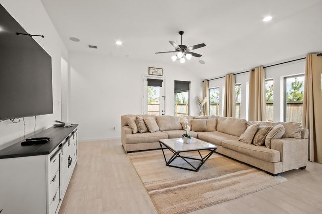 906 Sendero Trail, Conroe, TX 77304