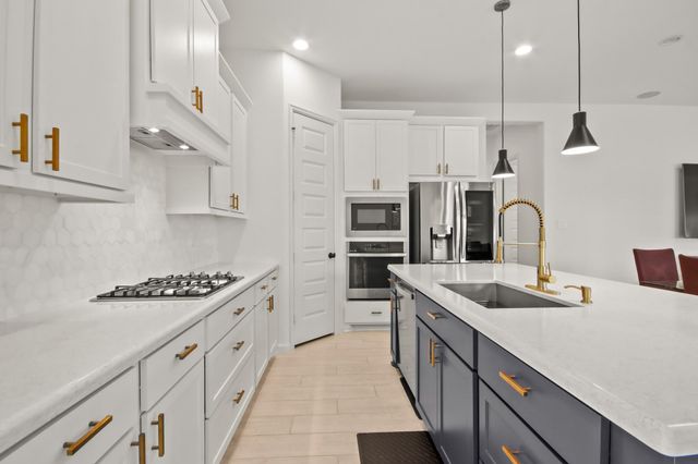 906 Sendero Trail, Conroe, TX 77304