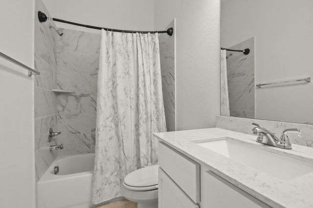 906 Sendero Trail, Conroe, TX 77304