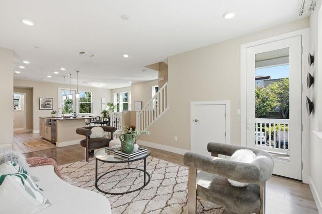 350 Circuit Way, Mountain View, CA 94043