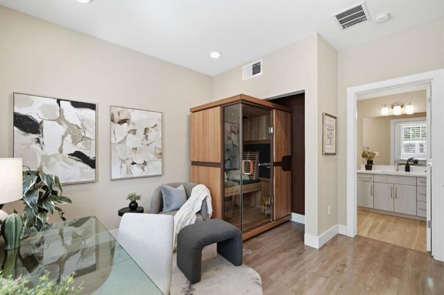 350 Circuit Way, Mountain View, CA 94043