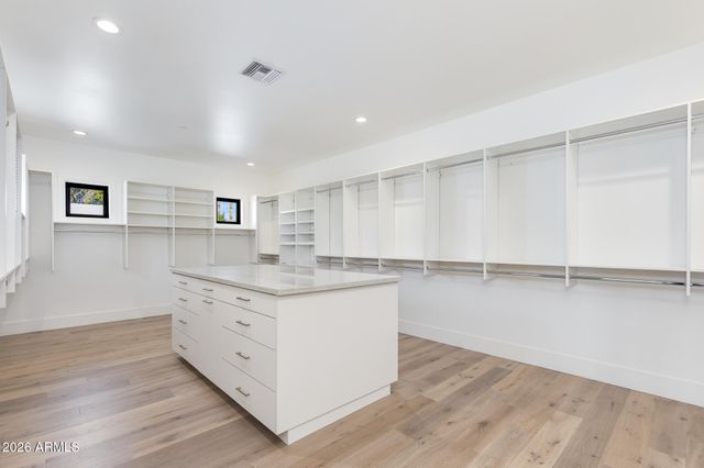 10019 N 56th Street, Paradise Valley, AZ 85253