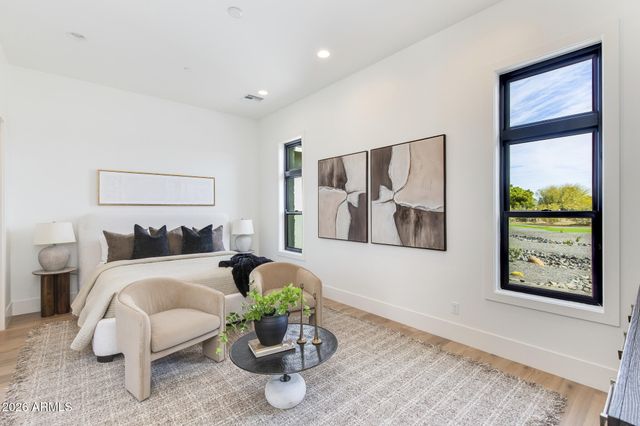 10019 N 56th Street, Paradise Valley, AZ 85253