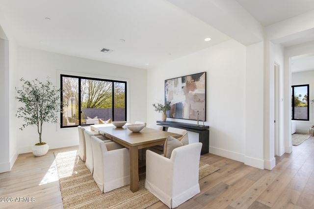 10019 N 56th Street, Paradise Valley, AZ 85253